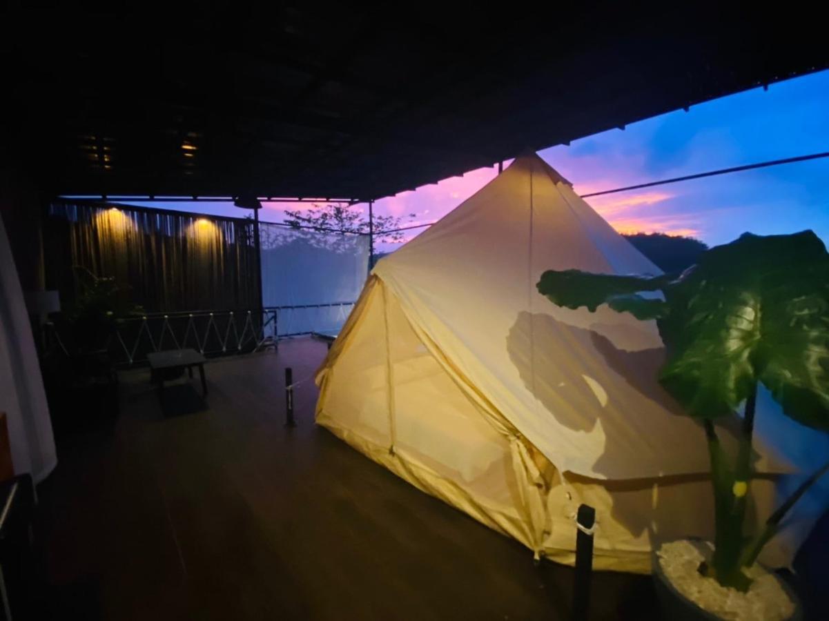 Hotel Tanoshi Glamping In Khao Sok à Khao Sok National Park Extérieur photo