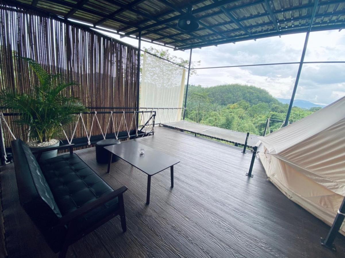 Hotel Tanoshi Glamping In Khao Sok à Khao Sok National Park Extérieur photo