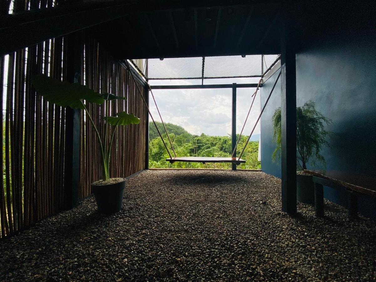 Hotel Tanoshi Glamping In Khao Sok à Khao Sok National Park Extérieur photo