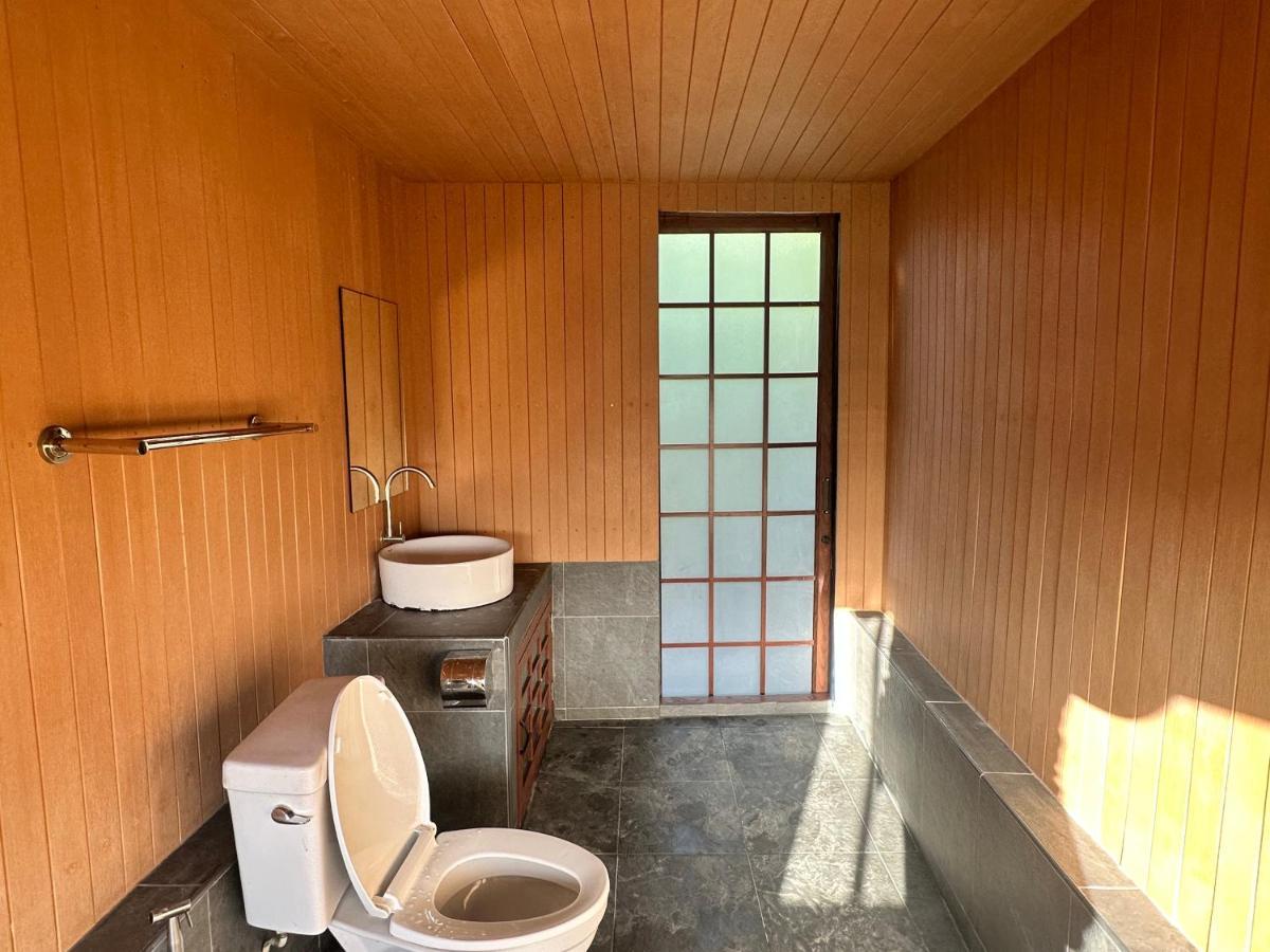 Hotel Tanoshi Glamping In Khao Sok à Khao Sok National Park Extérieur photo