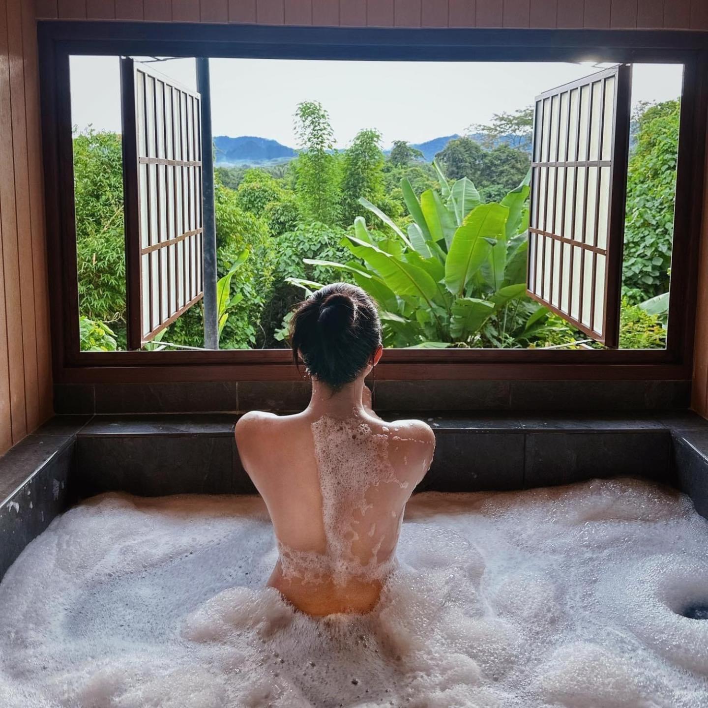 Hotel Tanoshi Glamping In Khao Sok à Khao Sok National Park Extérieur photo